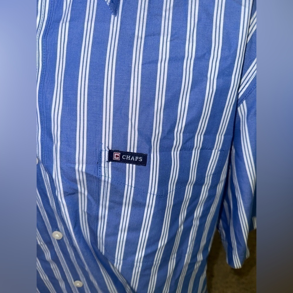 Men’s used Chaps size XL button down blue striped shirt short sleeve - Picture 2 of 4